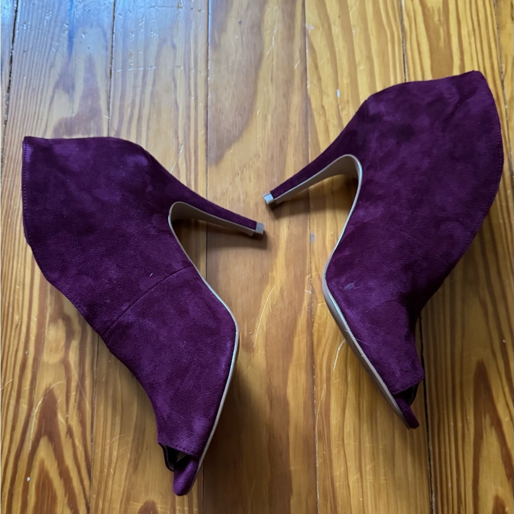 Halogen by Nordstrom Plum Suede Peep-Toe Bootie Heels size 9.5 - Picture 2 of 6